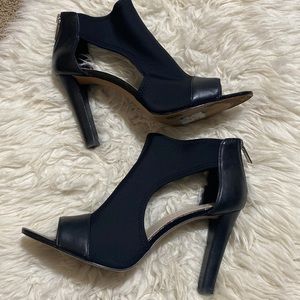 Vince Camuto Black Stiletto Heels Size 11